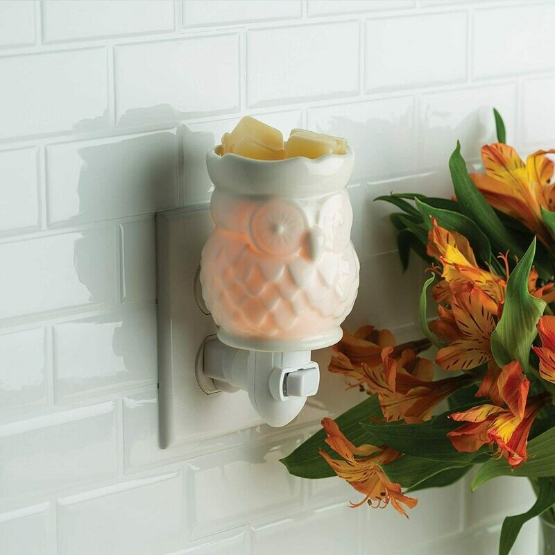Candle Warmers Etc. Pluggable Fragrance Warmer Porcelain Owl