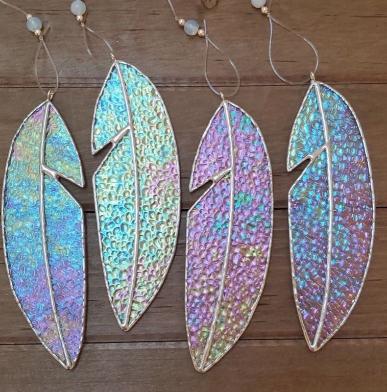 Nebukitty Stained Glass Iridescent Feathers 6"