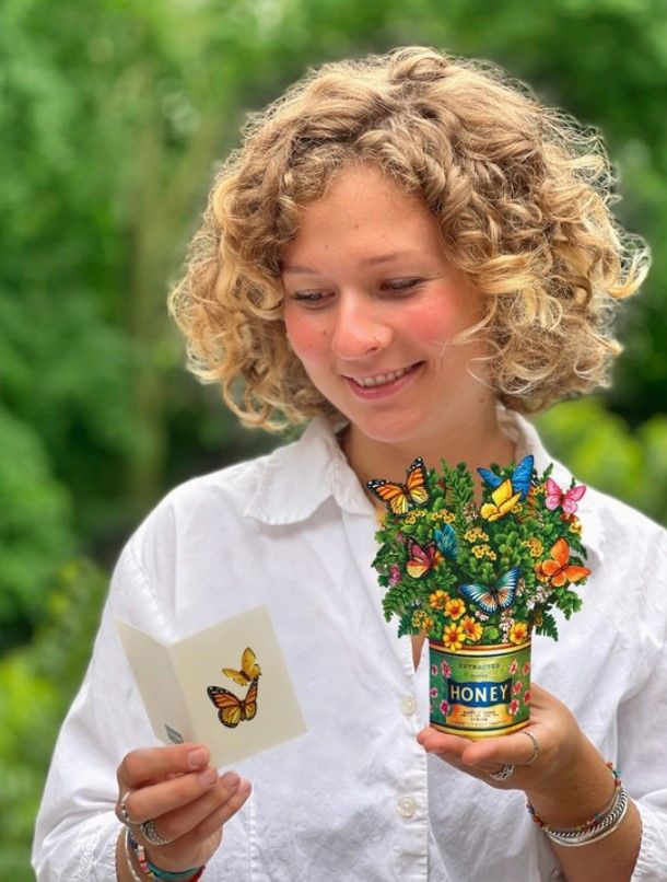 Fresh Cut Paper Pop-Up Mini Bouquets