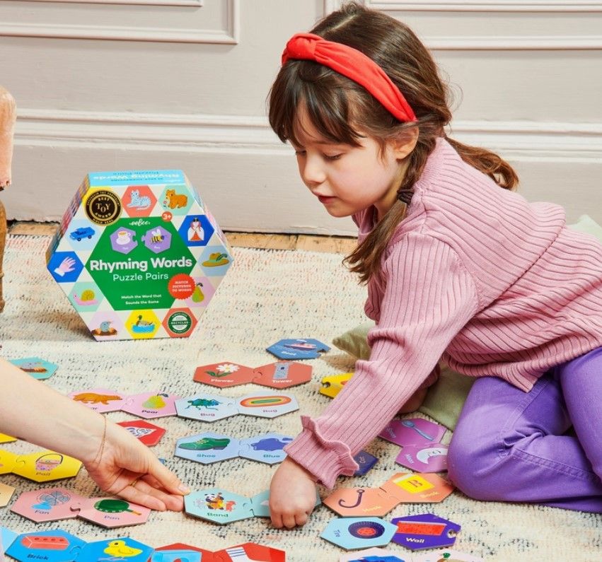 Eeboo Rhyming Words Hexagon Puzzle