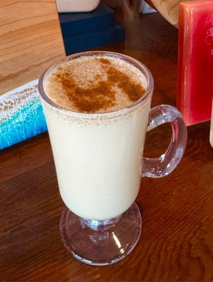 Signature Tea Lattes, Signature Tea Latte Options: Perfectly Peared