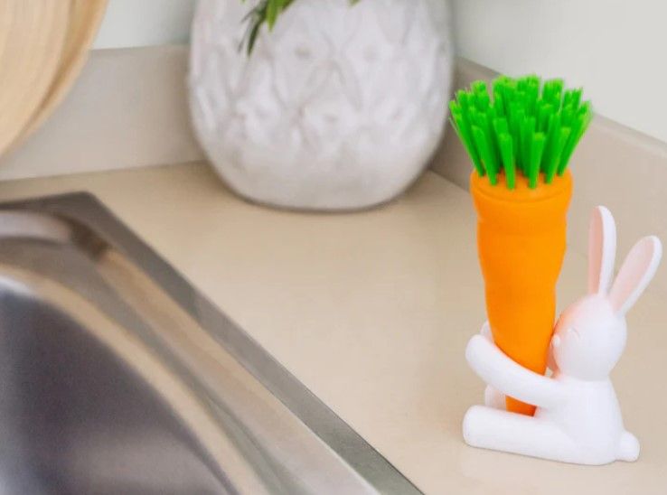 Balvi Dish Brush Bunny with Carrot