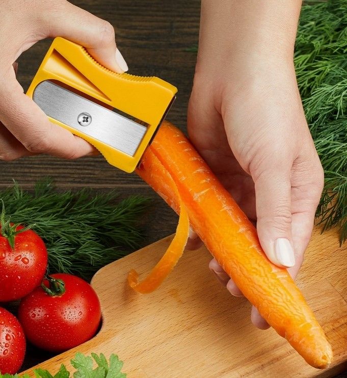 Monkey Buisness Design Karoto 2 Sharpener Peeler & Julienne Blade 