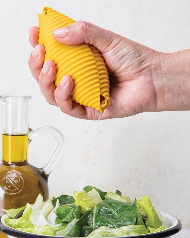 Monkey Buisness Design Lemon Conchiglie Lemon Squeezer