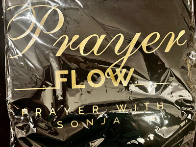 PrayerFlow Cursive Flow w/Gold
