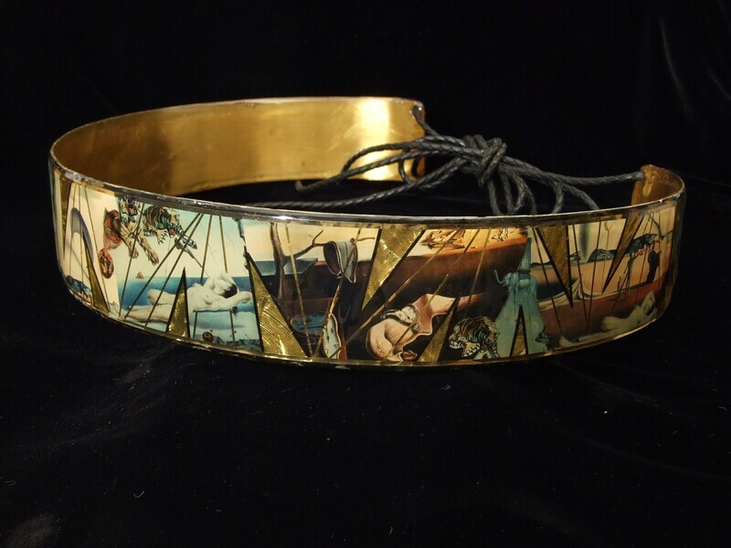 Dali landscape-Tigers Wrap Around Belt