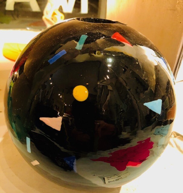 Art Deco Funk porcelain ceramics by Kay Bynum of Arizona. Art Deco Funk porcelain ceramics by Kay Bynum of Arizona.