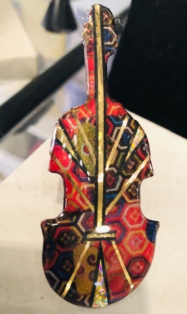 Cello /Violin Pins with tiffany Kimono images Cello /Violin Pins with tiffany Kimono images