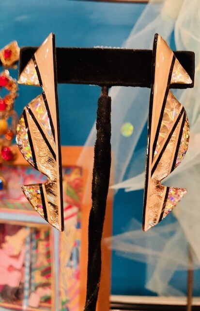 Metallic Silver Arrow earrings Metallic Silver Arrow earrings