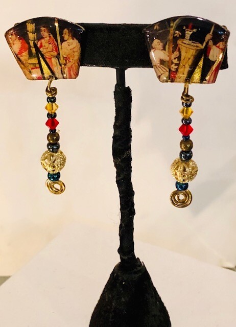 Art history & Crystal Beads dangles Art history & Crystal Beads dangles