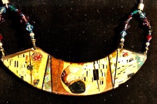 U collar Neck in Klimt colors & Gold U collar Neck in Klimt colors & Gold