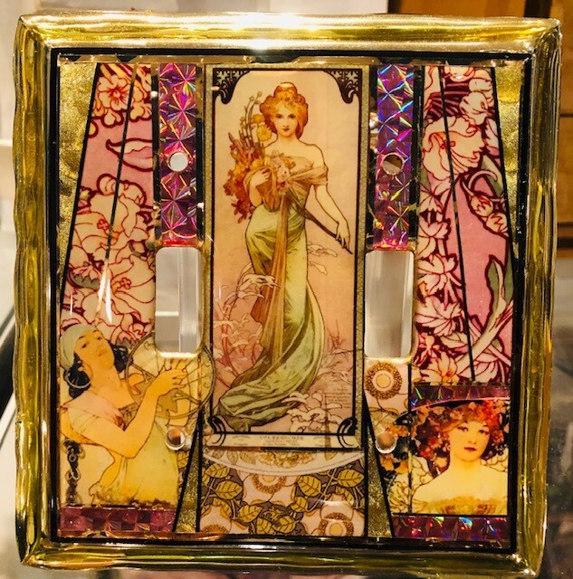 Art Nouveau Woman in Beige Art Nouveau Woman in Beige