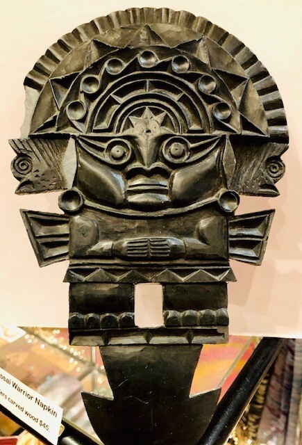 Azteck Mezo American Carving in black Slate