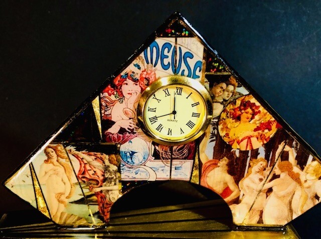 Three Muses Botticelli Renaissance triangle clock Three Muses Botticelli Renaissance triangle clock