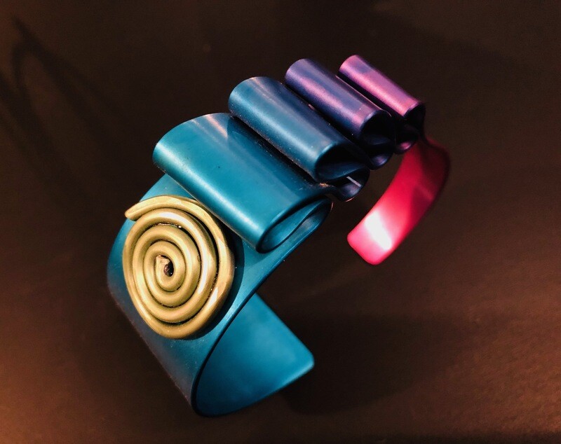 Anondized Aluminum by Eclat-Sylvia Harwin bracelet Anondized Aluminum by Eclat-Sylvia Harwin bracelet