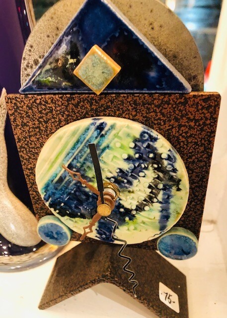 Enamel Found Object Clock
by Mark Franz Enamel Found Object Clock
by Mark Franz