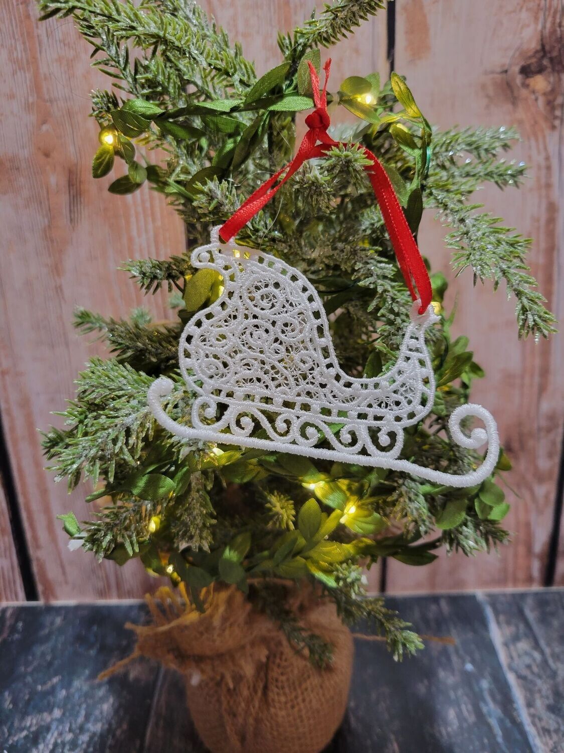 Finished FSL Sleigh Ornament