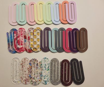 Acrylic mix bag of Jumbo Clips