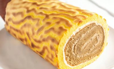 Coffee Vanilla Roll (Tiger Roll)