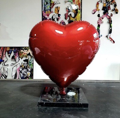 Auguste - balloon heart