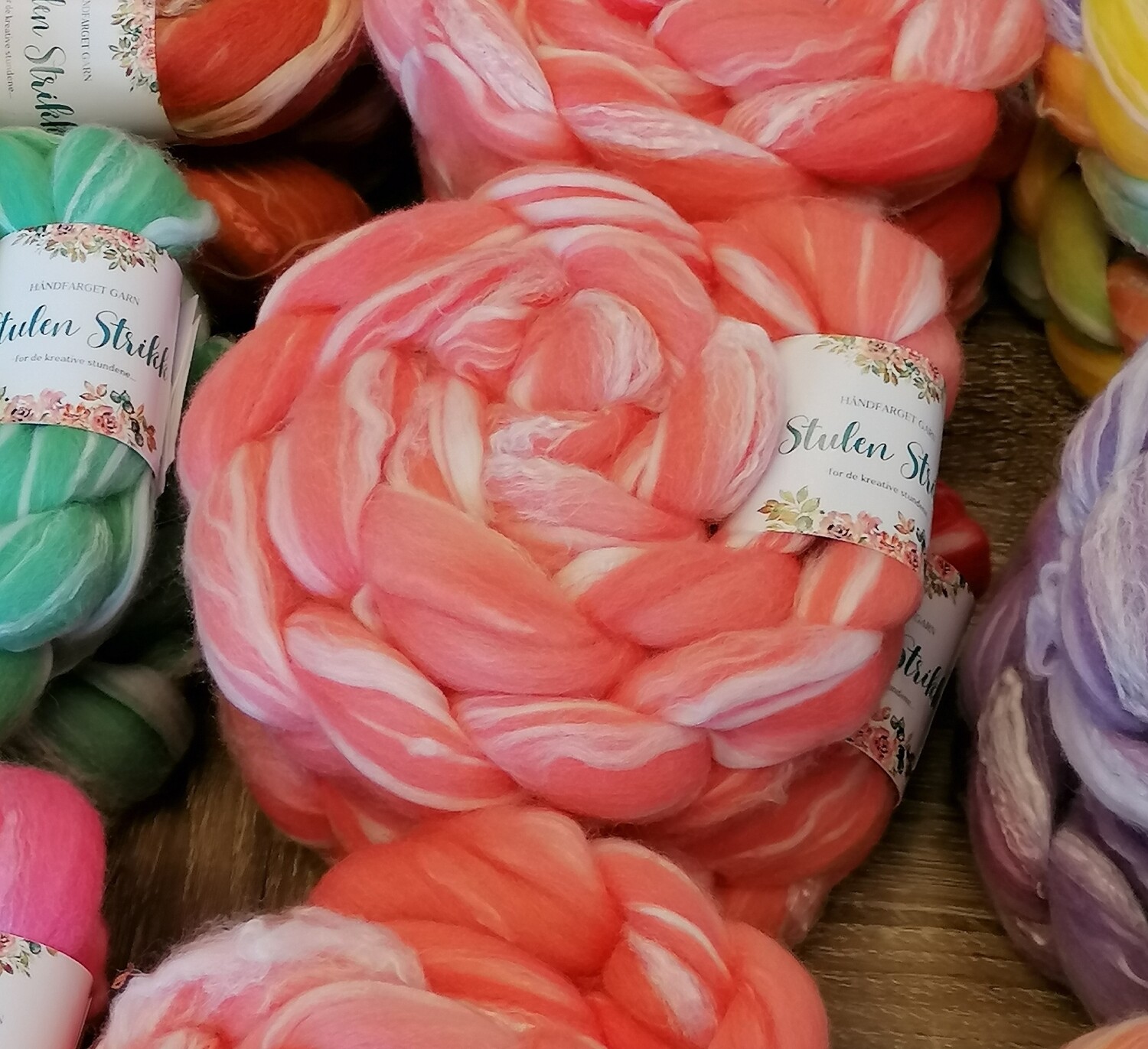 Merino/ Bambus SPINNEFIBER - Håndfarget  16