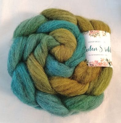CORRIEDALE SPINNEFIBER - Håndfarget 66