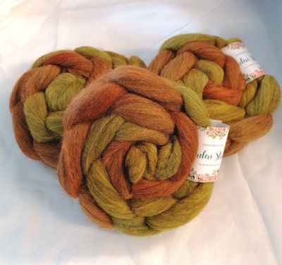 CORRIEDALE SPINNEFIBER - Håndfarget 65