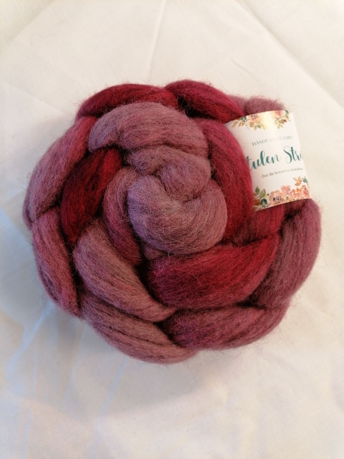 CORRIEDALE SPINNEFIBER - Håndfarget 80