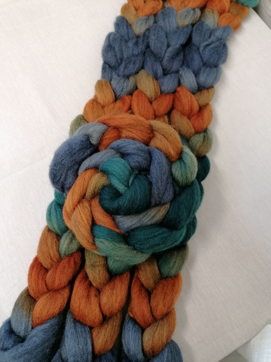 CORRIEDALE SPINNEFIBER - Håndfarget 94
