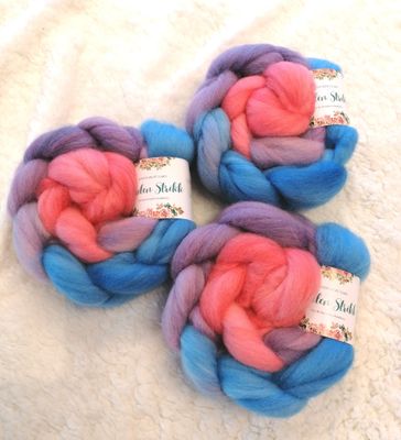 CORRIEDALE SPINNEFIBER - Håndfarget 106