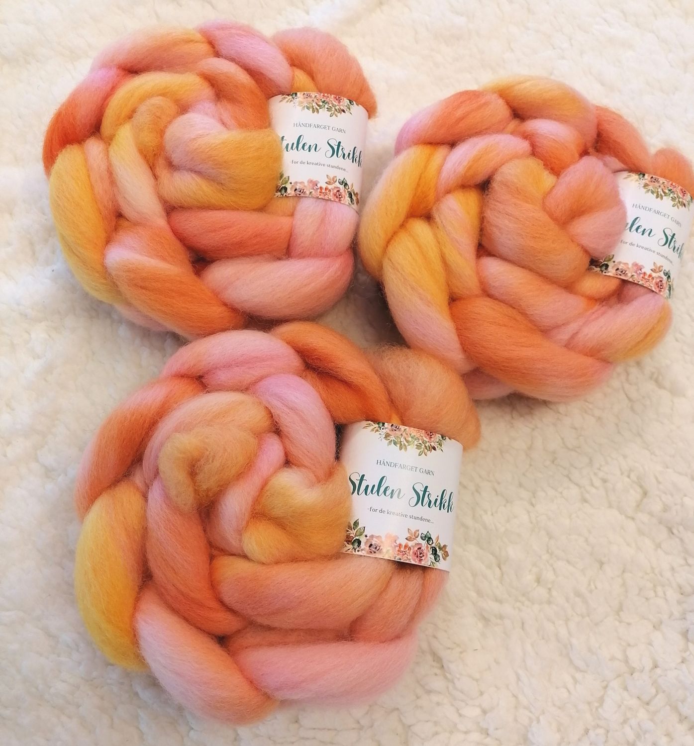 CORRIEDALE SPINNEFIBER - Håndfarget 109