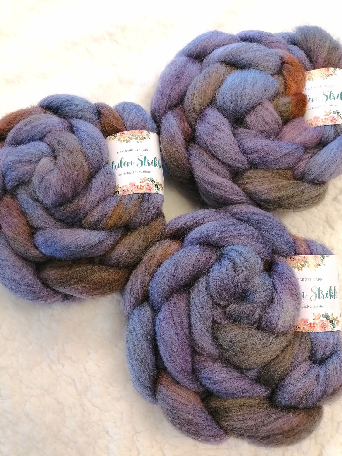 CORRIEDALE SPINNEFIBER - Håndfarget 115