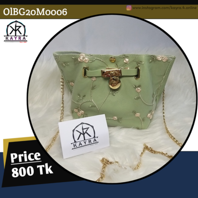 Stylish, trendy and fashionable bags.