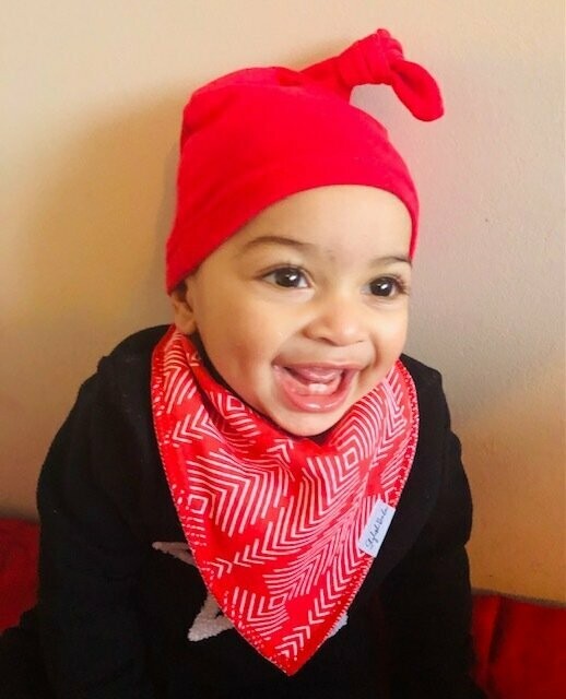 Red & White Design Bandana Bib & Red Knotted Hat