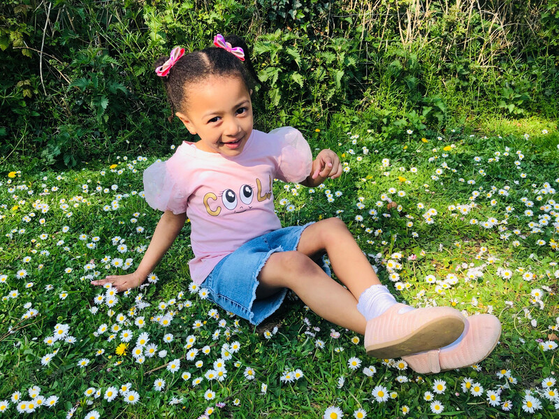 Cool Girls T-shirt & Denim Shorts Cool Girls T-shirt & Denim Shorts