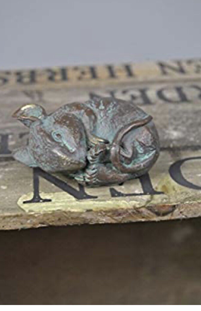Resin Bronze Effect Mouse, 5 Different Positions To Choose From,