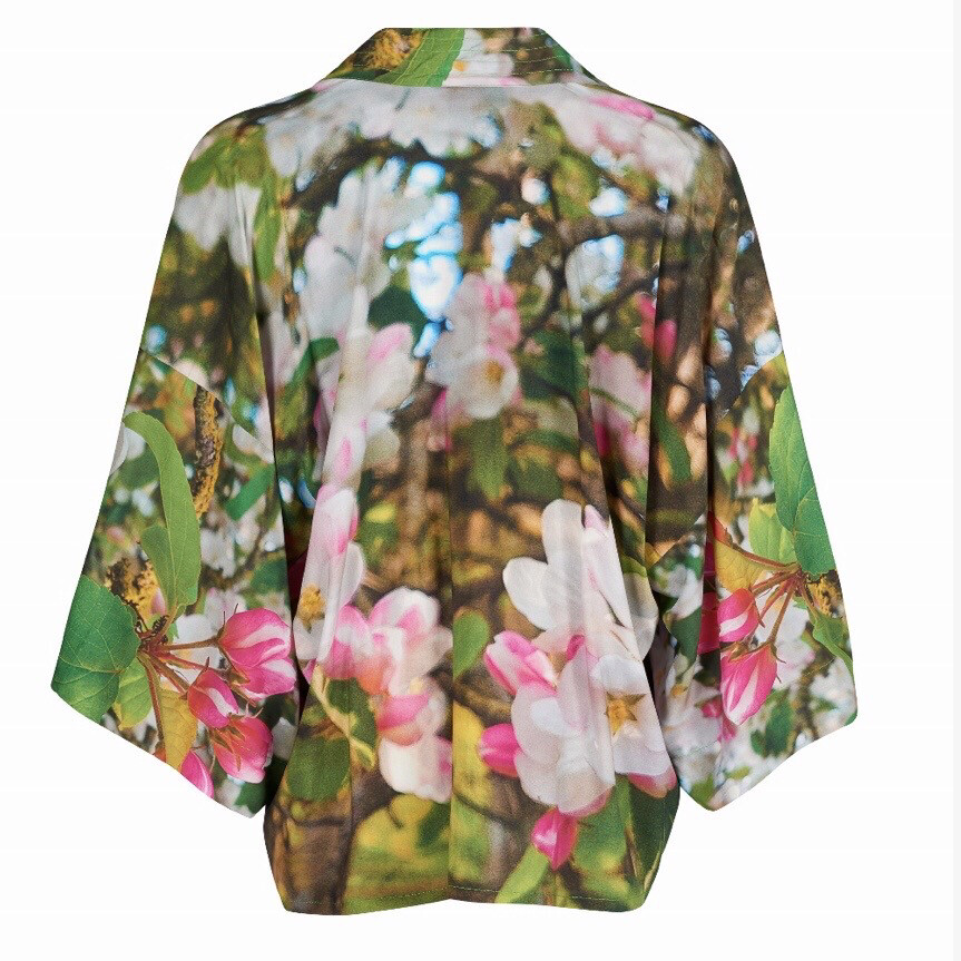Blossoming Lightweight Kimono