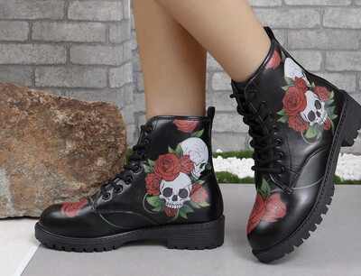 Ladies Skull And Rose Design Boots Size 39 = 5.5