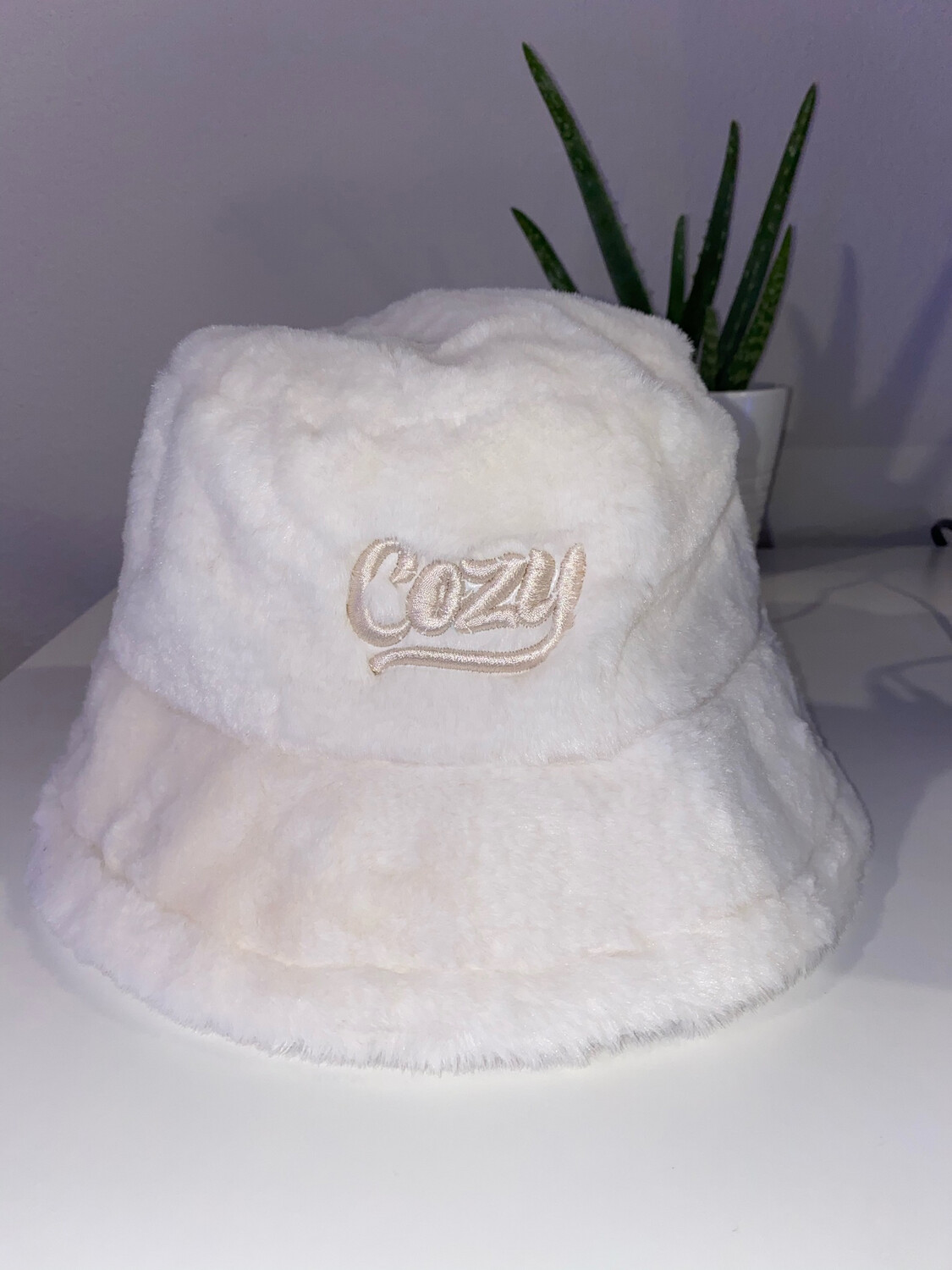 Cozy Off White Faux Fur Bucket Hat 