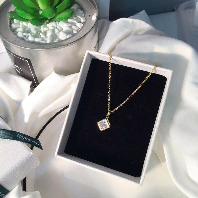 Zircon inlaid cube necklace