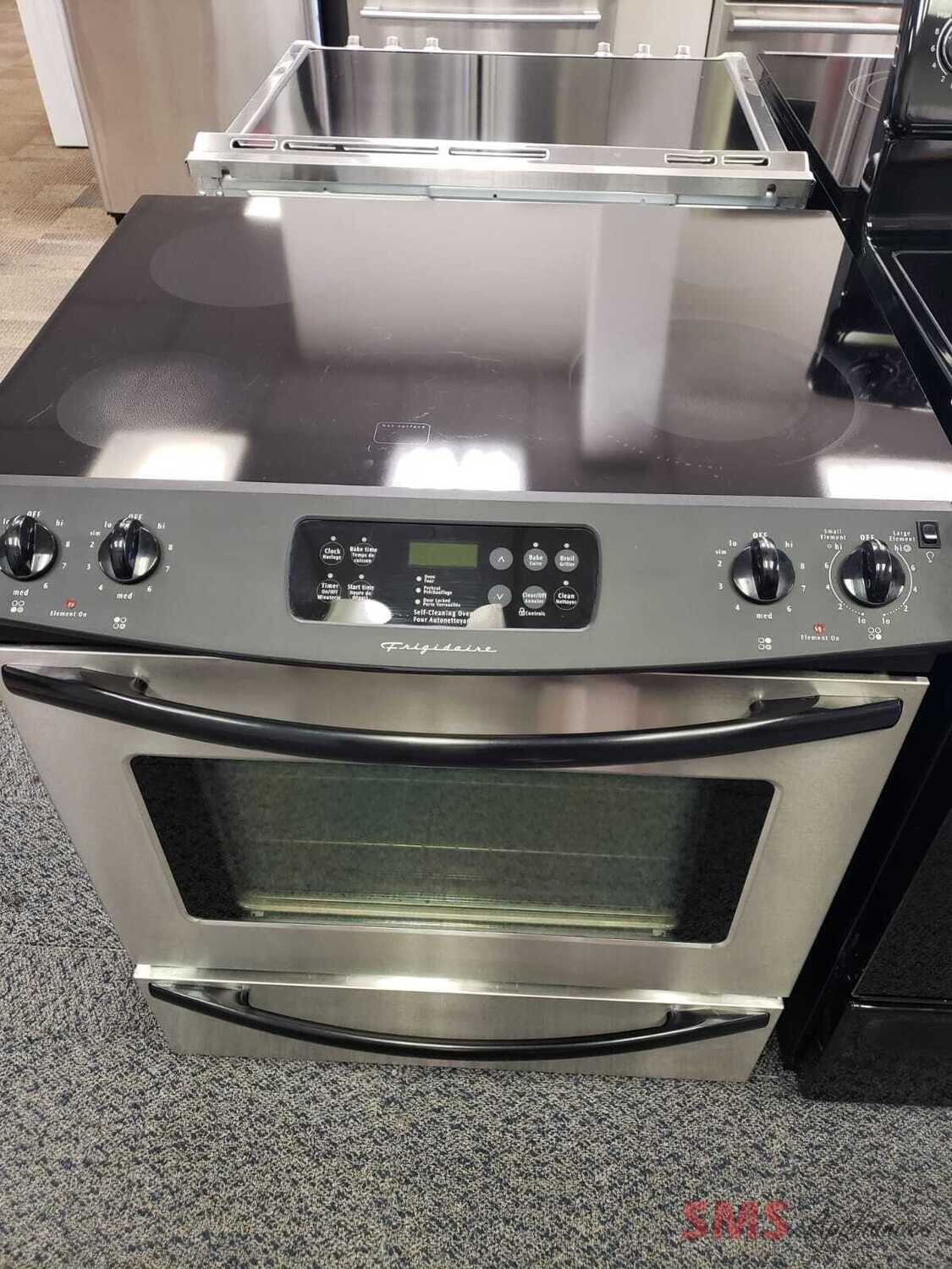 Frigidaire Glass Top Stove CFES365EC