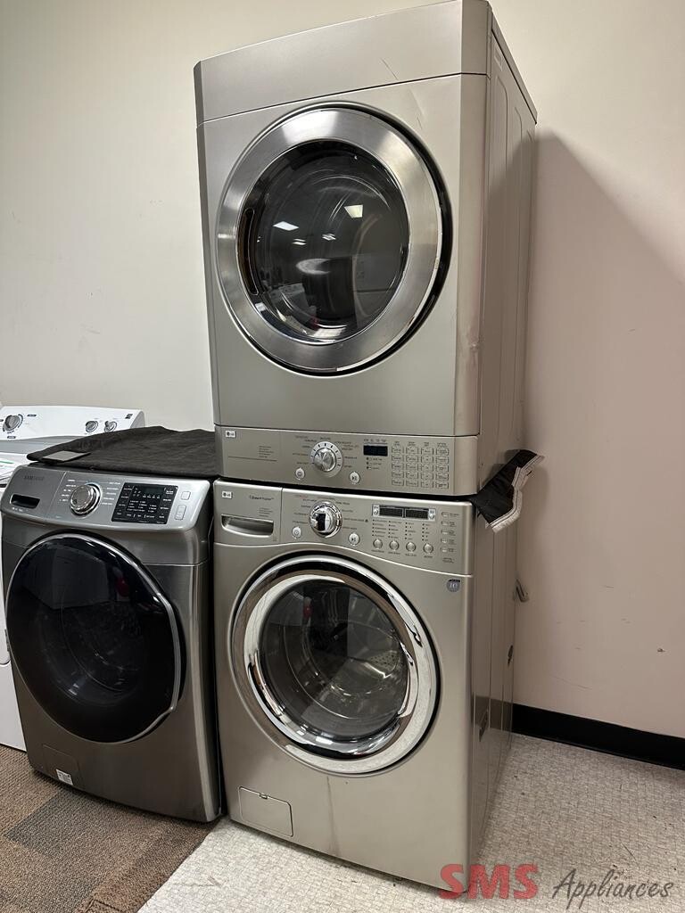 LG Washer & Dryer Set DLE9577SM