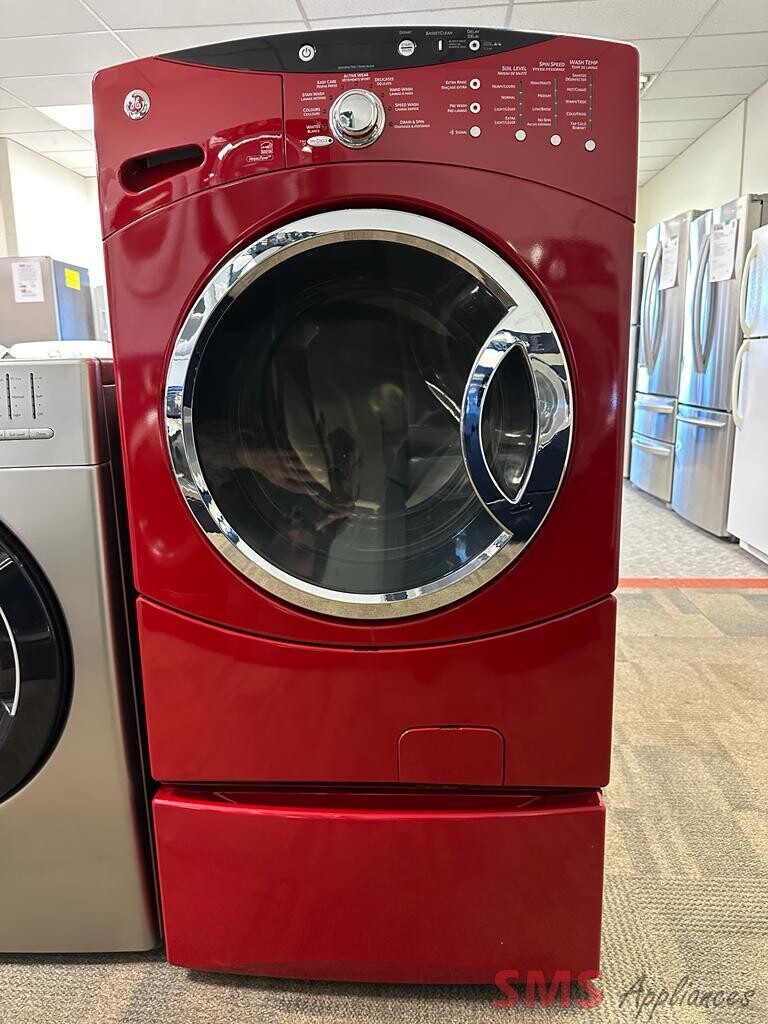 GE Front Load Washer with pedestal GCVH6800J1MR