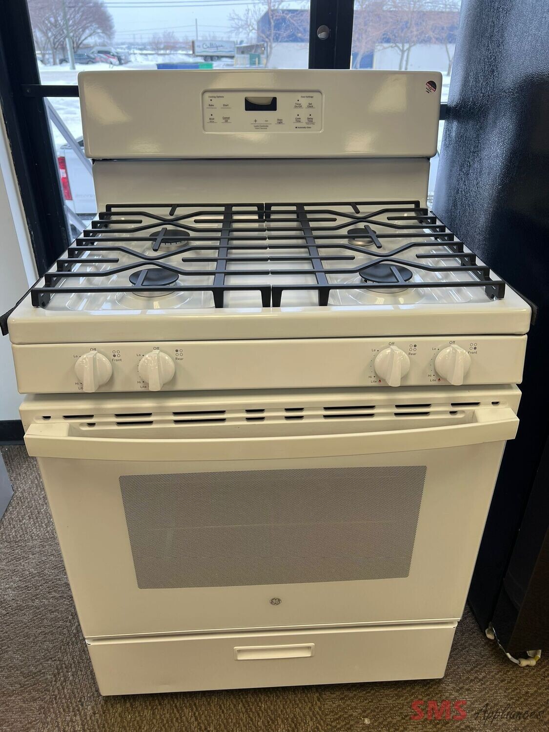 Open Box - Scratch & Dent GE® 30" Free-Standing Gas Range JCGBS61DPWW