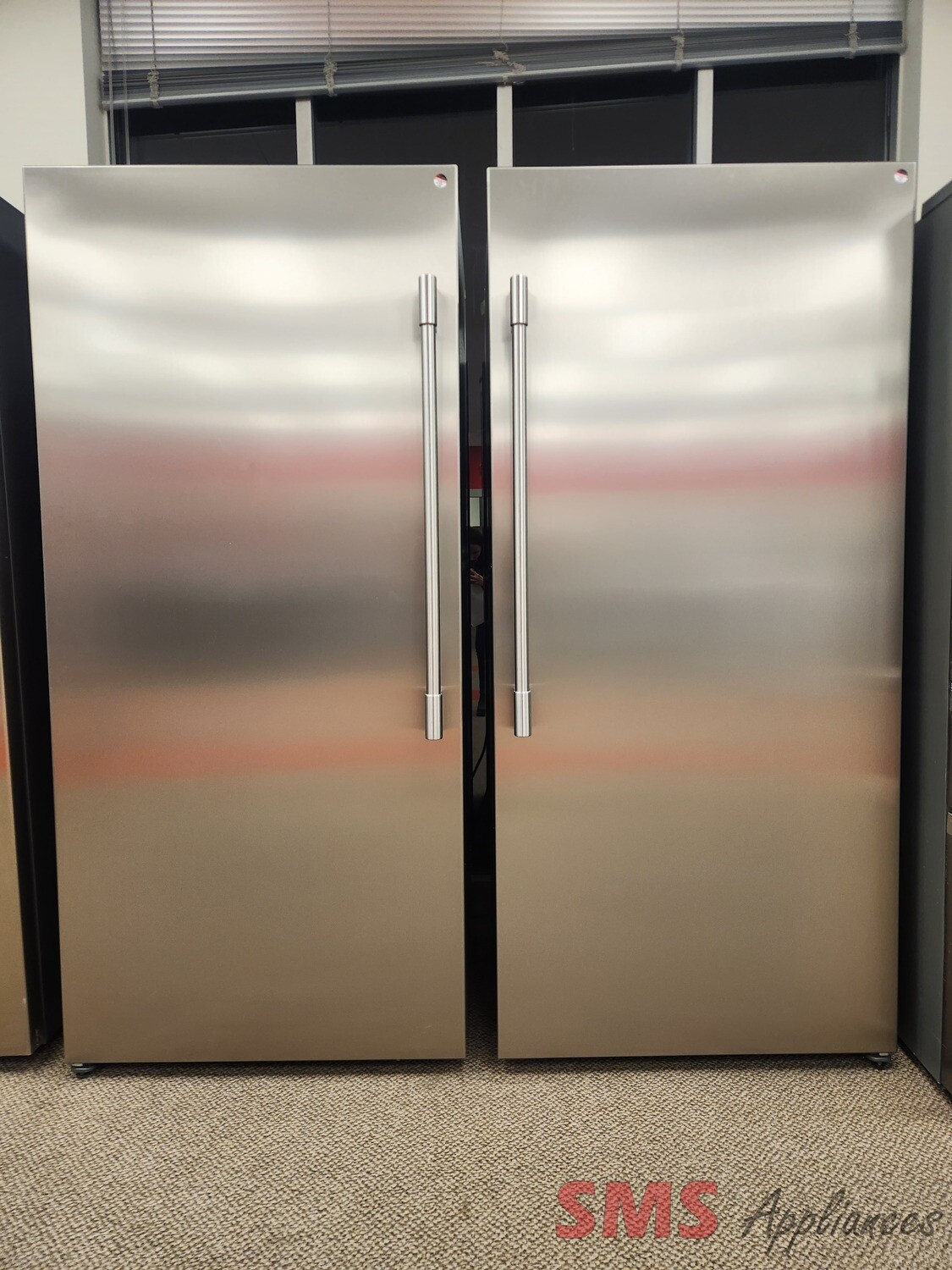 Open Box Scratch & Dent All Fridge & AllFreezer Professional FPRU19F8WF