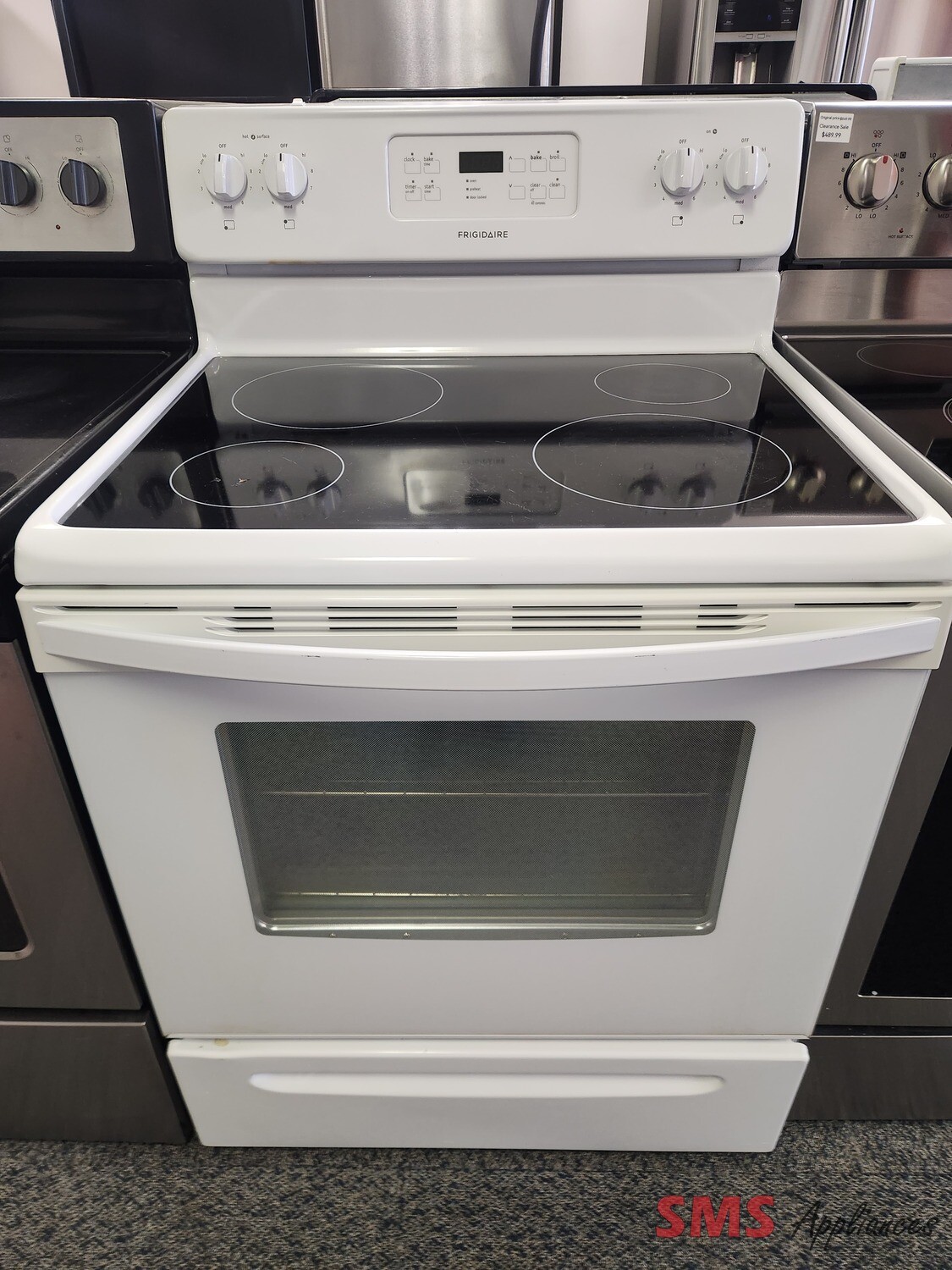 Frigidaire Glass Top Stove CFEF3014LWF