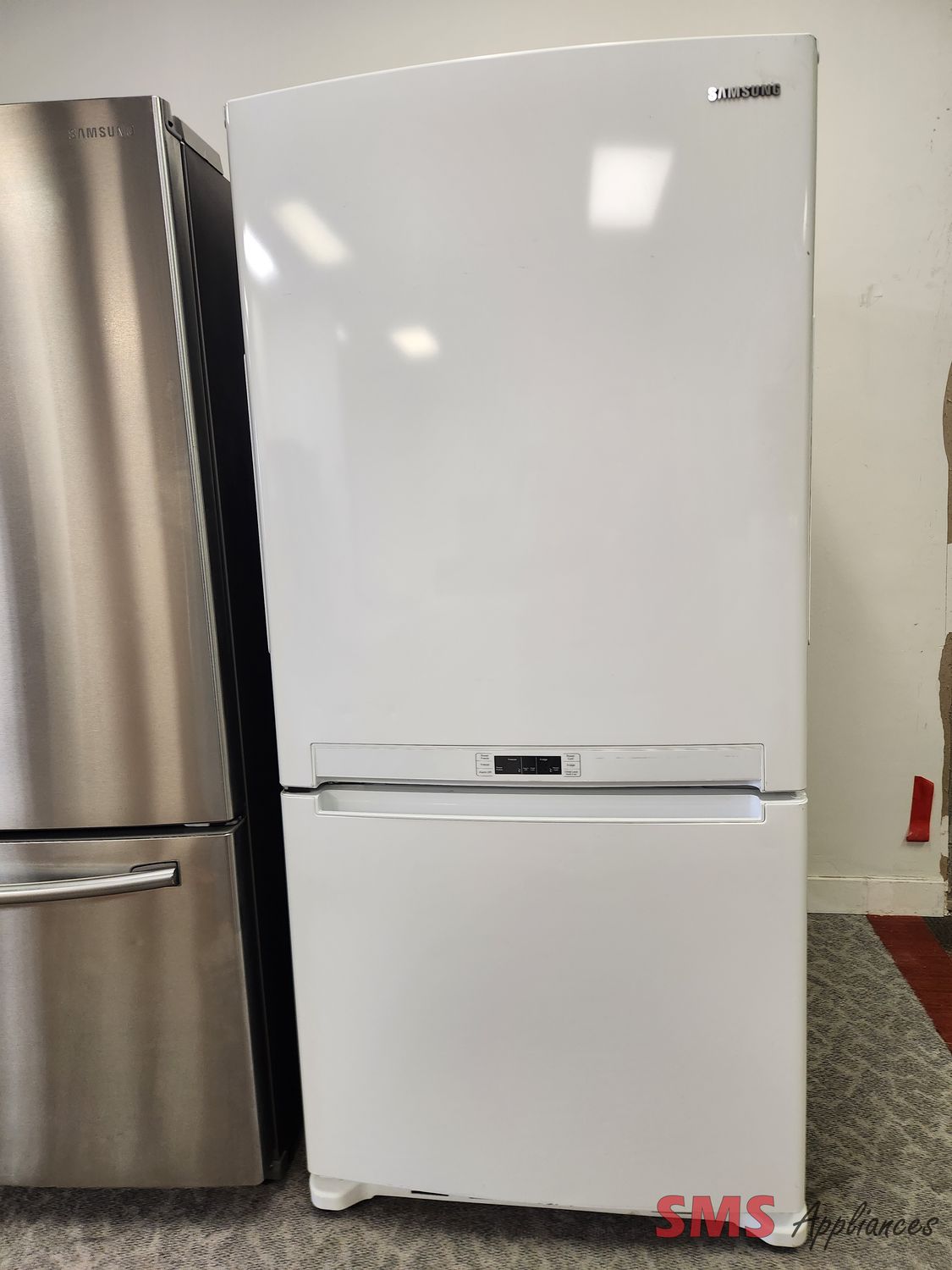 Samsung 33" Bottom Mount Fridge RB214ACWP