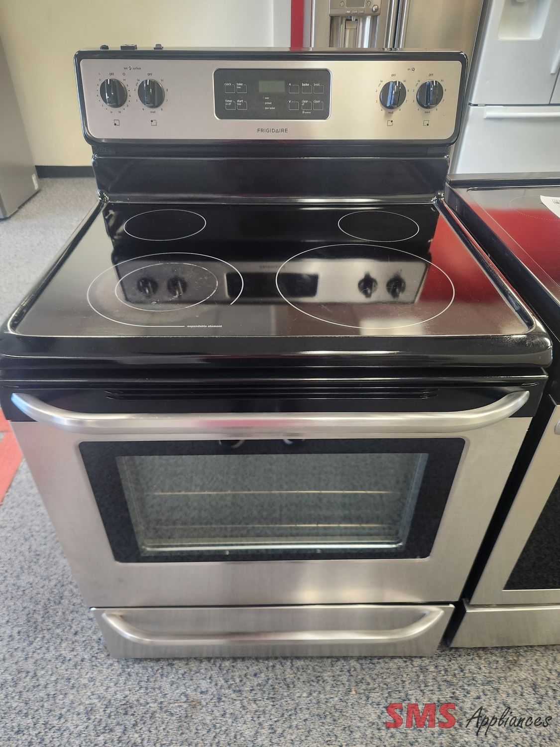 Frigidaire Glass Top Stove CFEF3048LSM