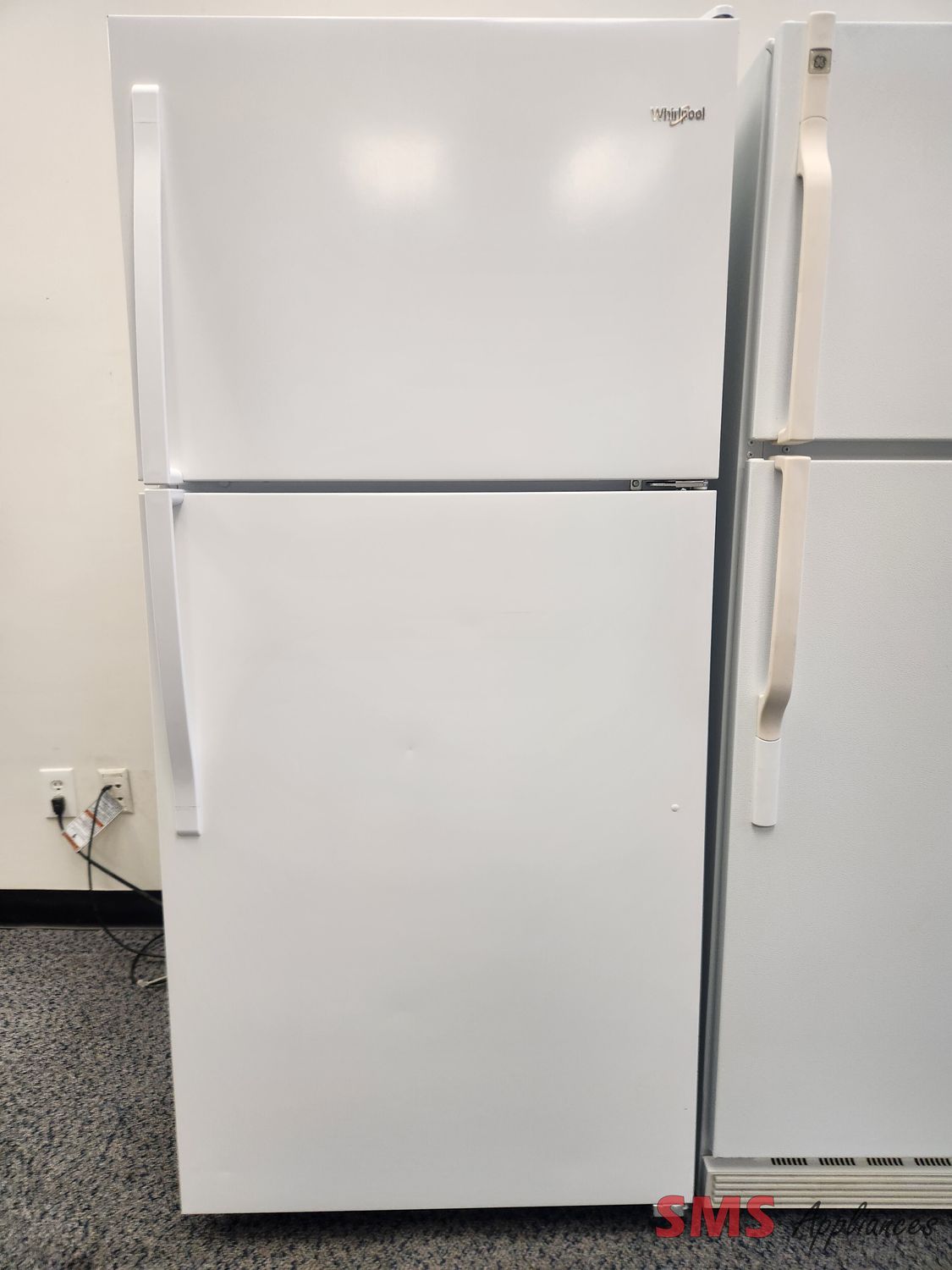 Whirlpool 30" Top Mount Fridge WRT318FZDW