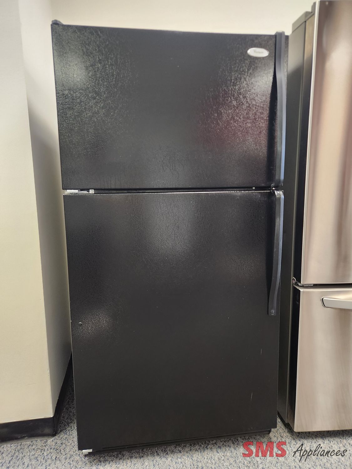 Whirlpool 33" Top Mount Fridge  ET1MHKXMB06